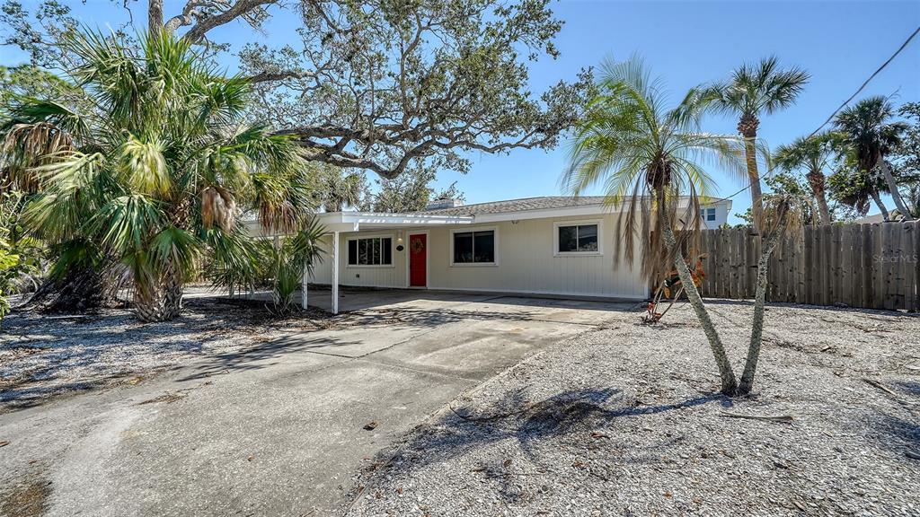 Sarasota, Florida, 34242, United States, 4 Bedrooms Bedrooms, ,3 BathroomsBathrooms,Residential,For Sale,1885427