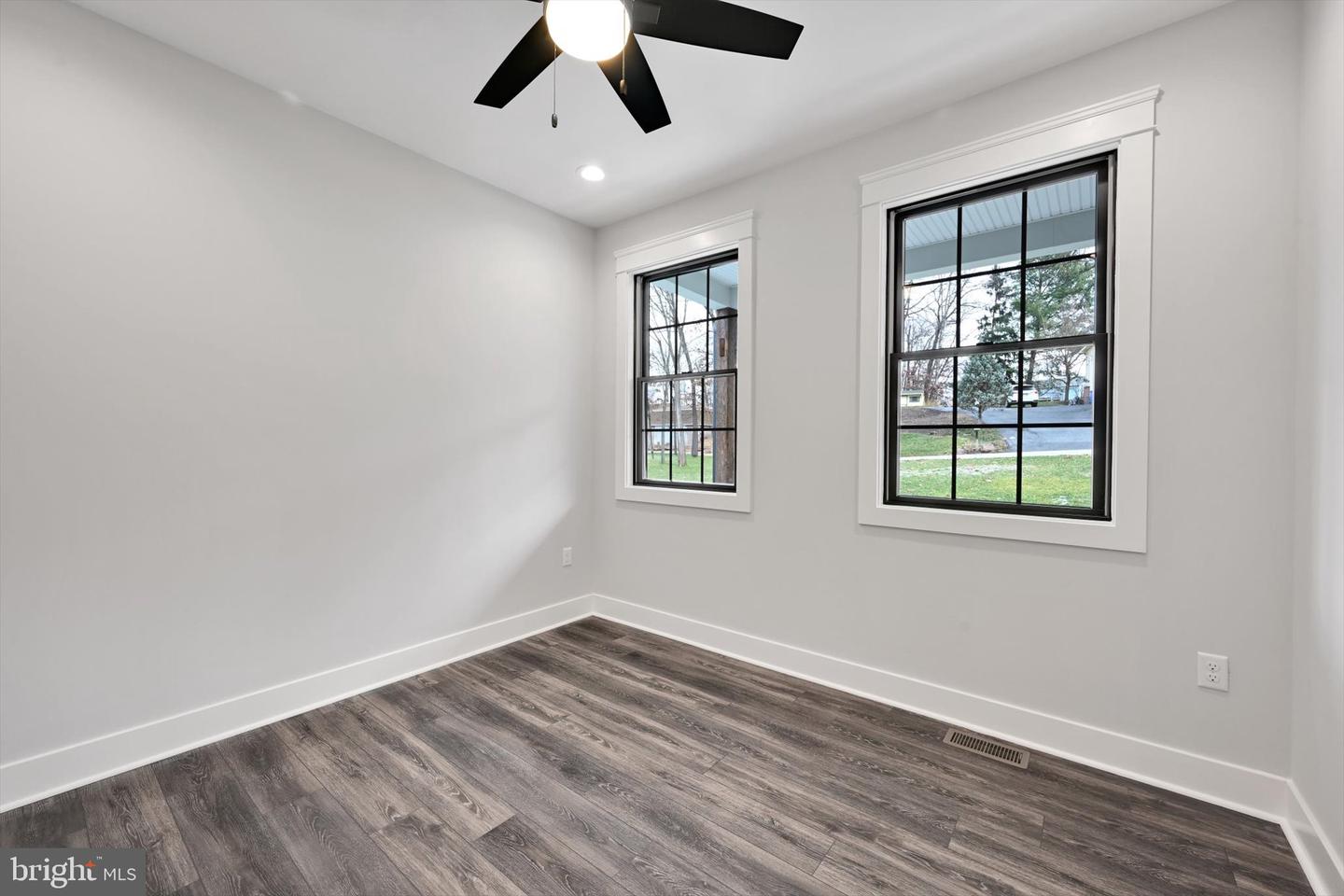 NEW CUMBERLAND, Pennsylvania, 17070, United States, 4 Bedrooms Bedrooms, ,4 BathroomsBathrooms,Residential,For Sale,2005411