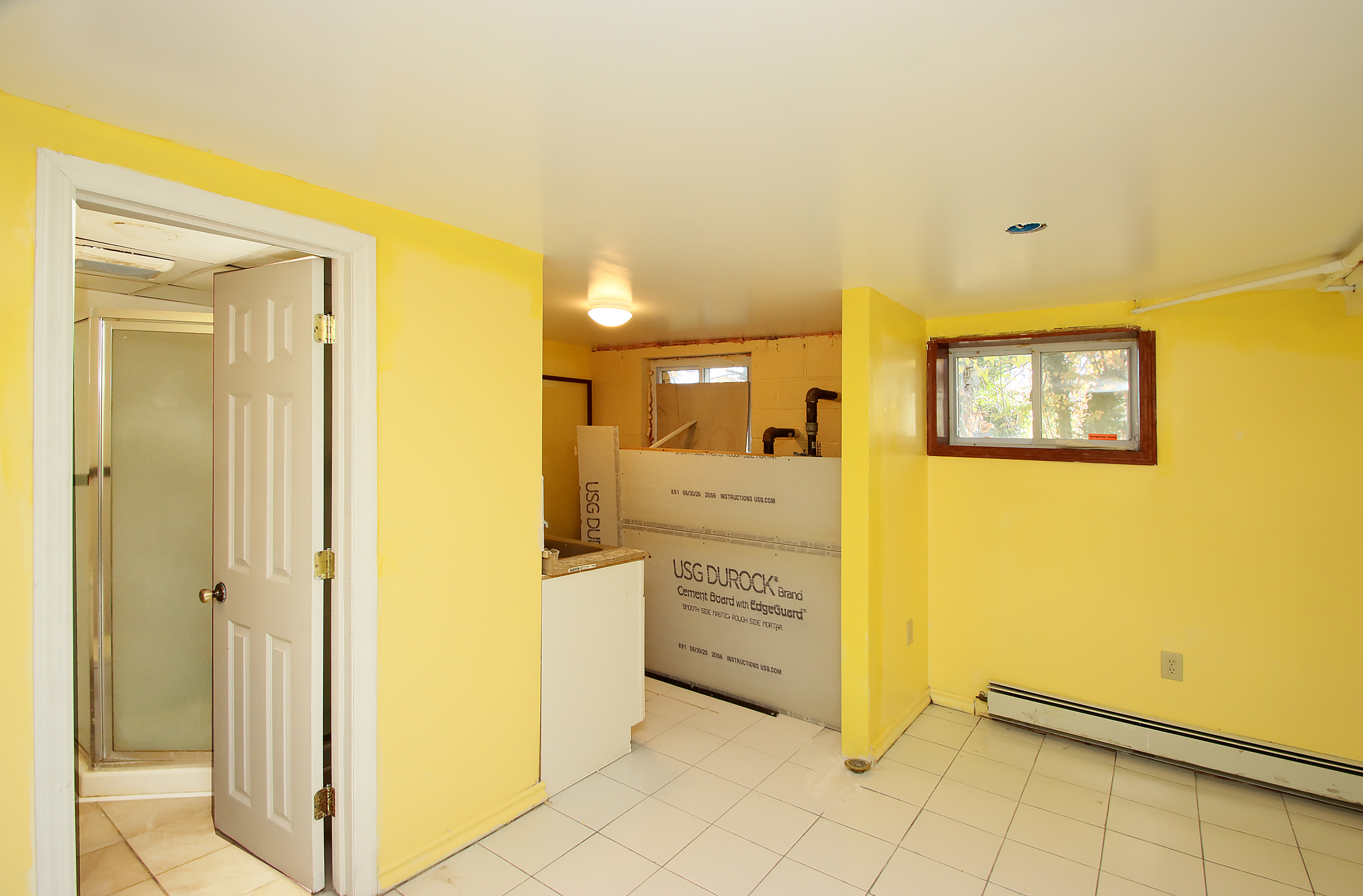 North Haven, Connecticut, 06473, United States, 3 Bedrooms Bedrooms, ,2 BathroomsBathrooms,Residential,For Sale,1989053