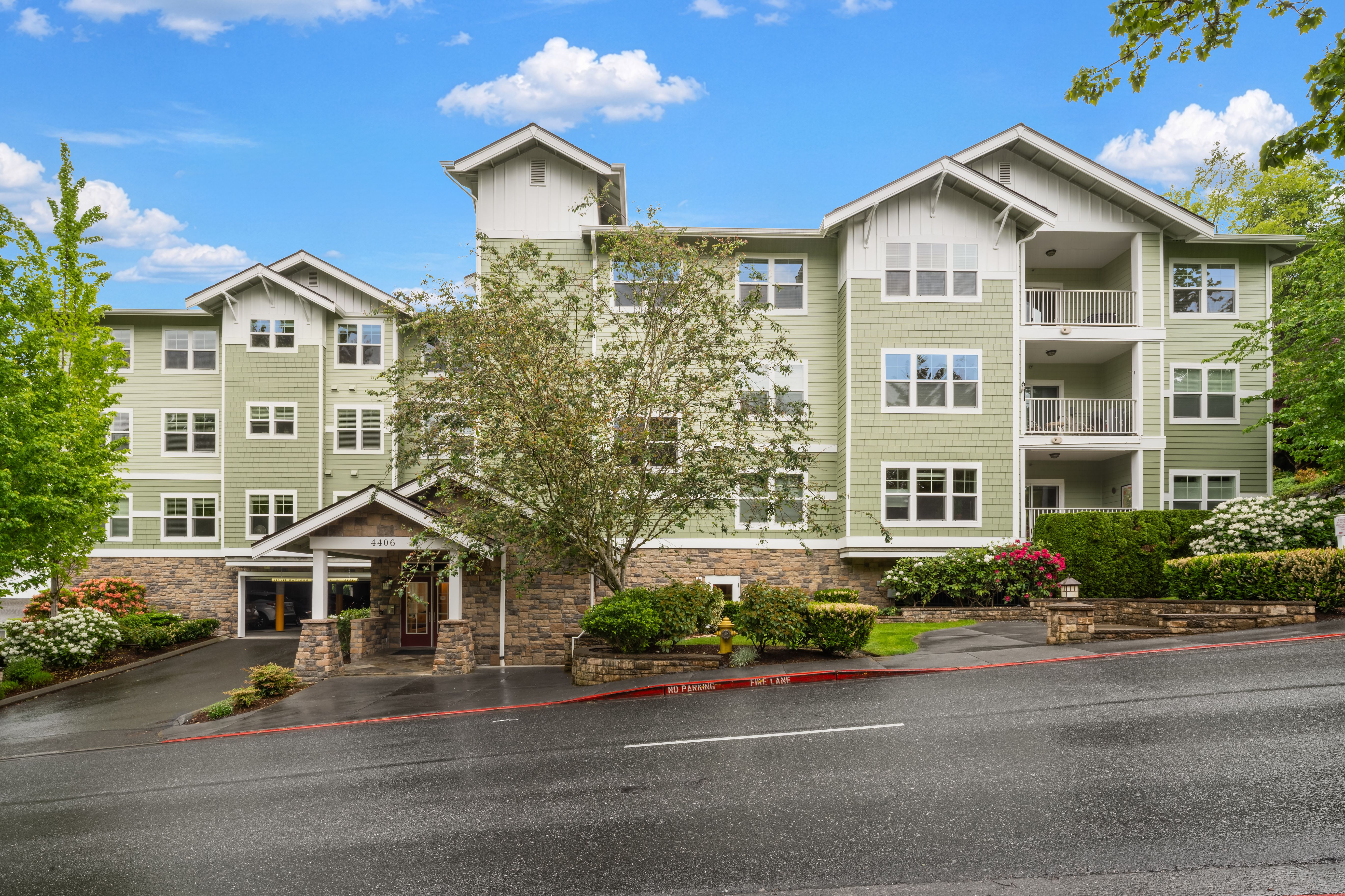  4406 Providence Point Place SE Unit #302, Issaquah, WA 98029 - 物件實景