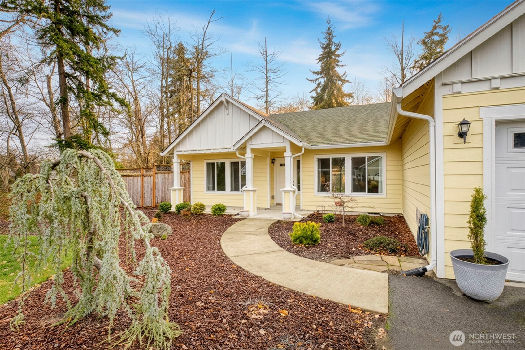 Port Townsend, Washington, 98368, United States, 3 Bedrooms Bedrooms, ,1 BathroomBathrooms,Residential,For Sale,1989519