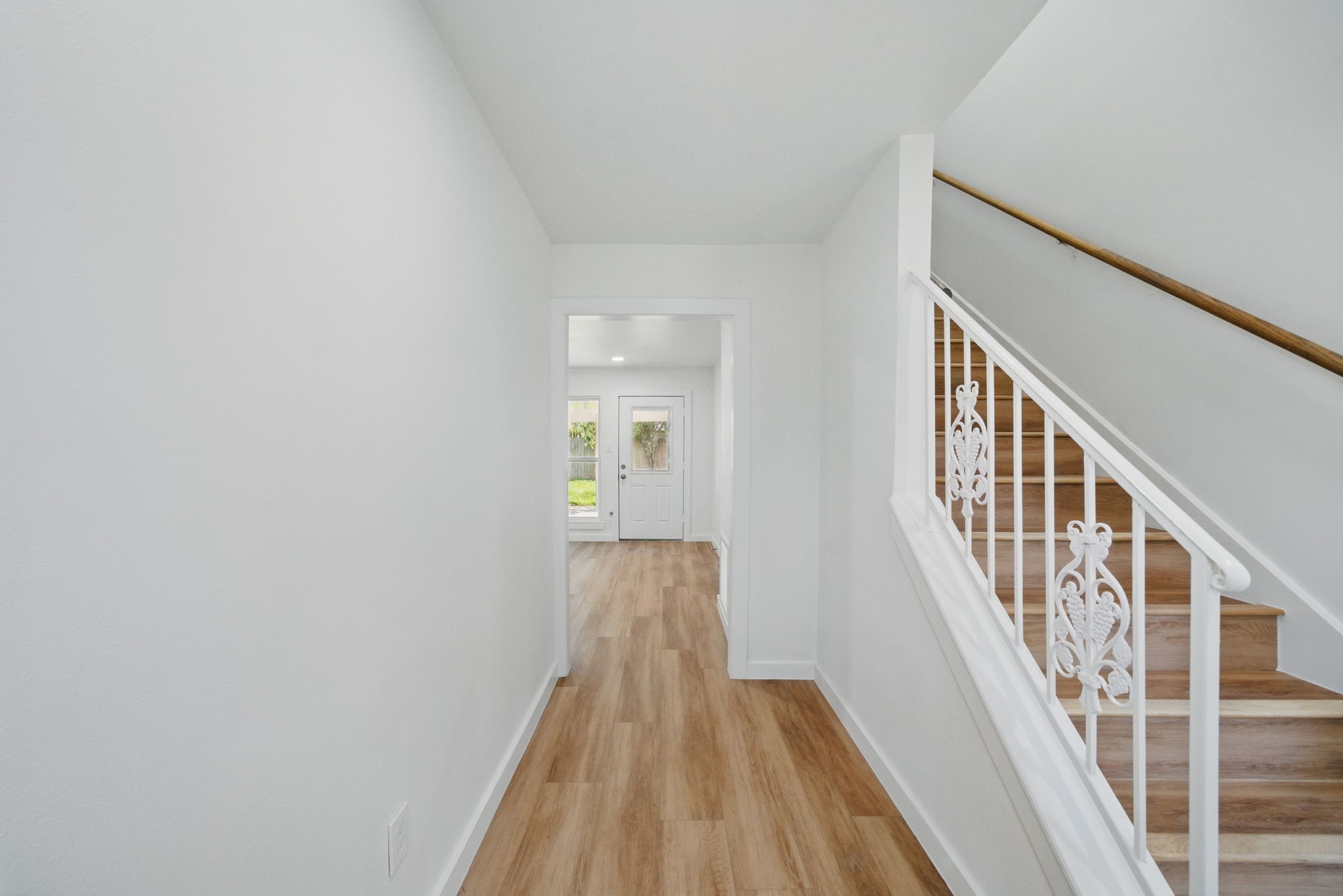  9711 Derrik Drive - 物件實景