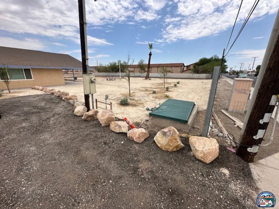 El Centro, California, 92243, United States, 3 Bedrooms Bedrooms, ,2 BathroomsBathrooms,Residential,For Sale,1939319