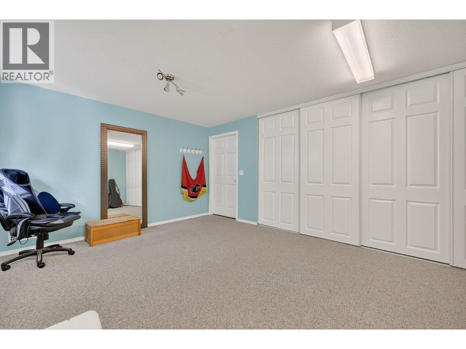 KELOWNA, British Columbia, V1X 7T6, CA, 4 Bedrooms Bedrooms, ,2 BathroomsBathrooms,Residential,For Sale,1918347