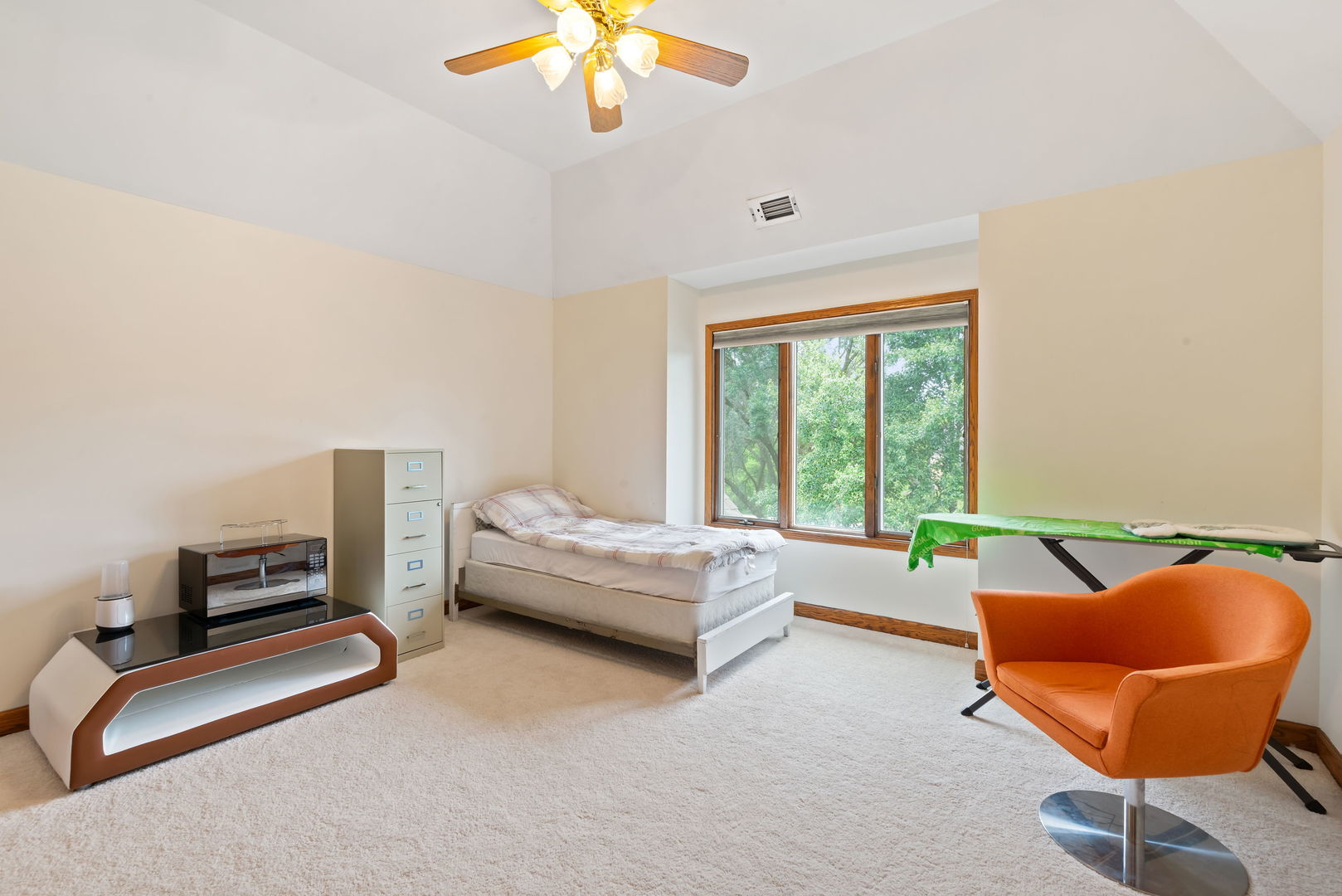Homer Glen, Illinois, 60491, United States, 4 Bedrooms Bedrooms, ,3 BathroomsBathrooms,Residential,For Sale,1867441