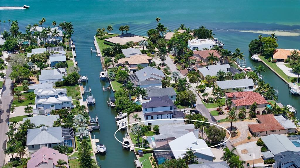 Longboat Key, Florida, 34228, United States, 3 Bedrooms Bedrooms, ,2 BathroomsBathrooms,Residential,For Sale,1990986