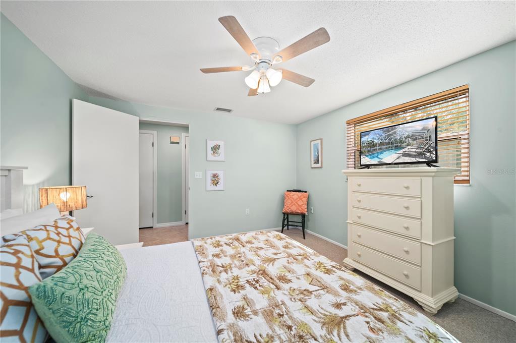 Sarasota, Florida, 34242, United States, 3 Bedrooms Bedrooms, ,2 BathroomsBathrooms,Residential,For Sale,1992857