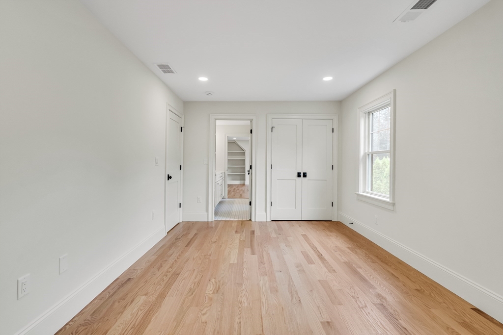 Lexington, Massachusetts, 02421, United States, 5 Bedrooms Bedrooms, ,5 BathroomsBathrooms,Residential,For Sale,1849755