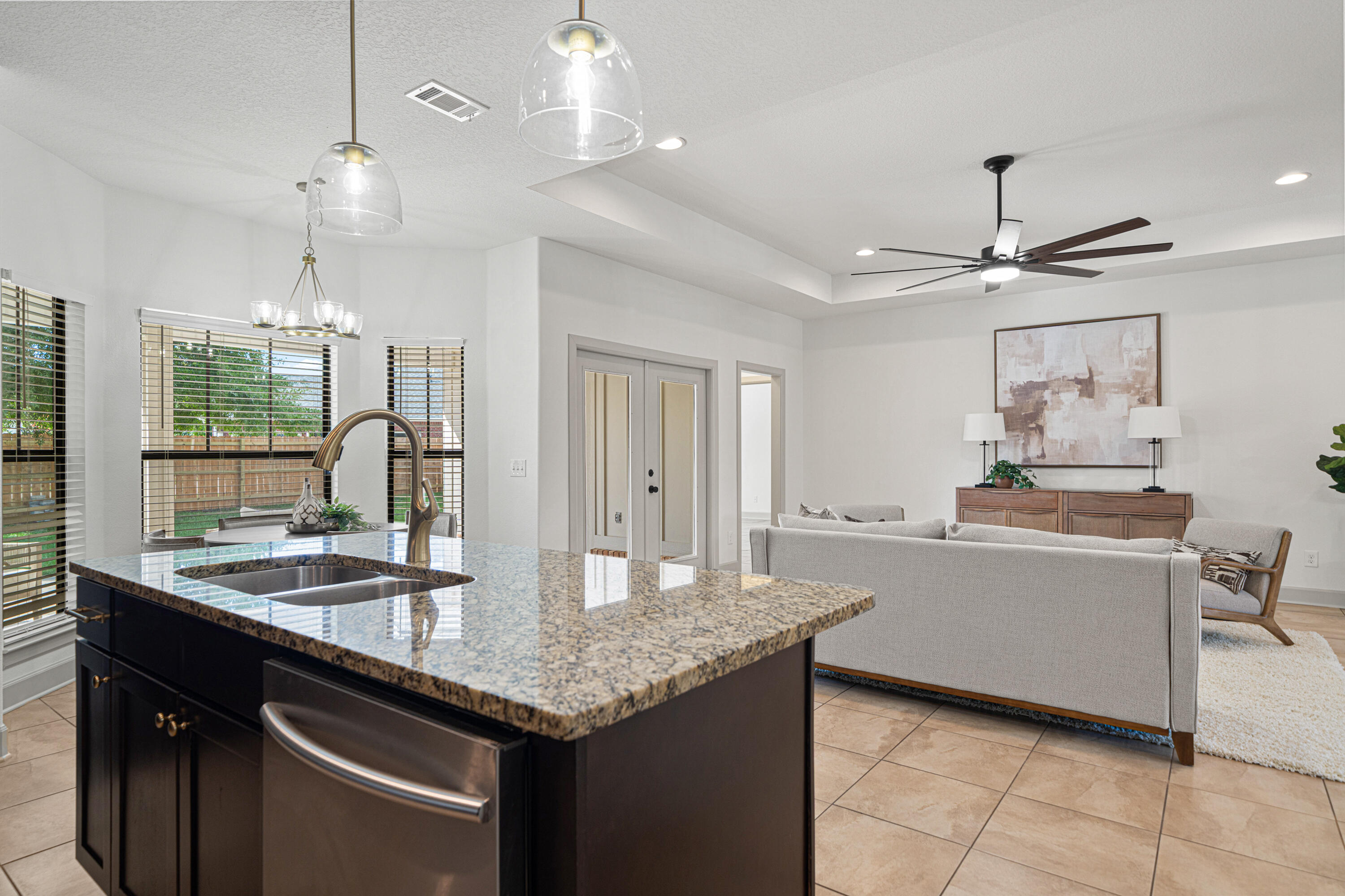 Crestview, Florida, 32536, United States, 5 Bedrooms Bedrooms, ,5 BathroomsBathrooms,Residential,For Sale,1906296