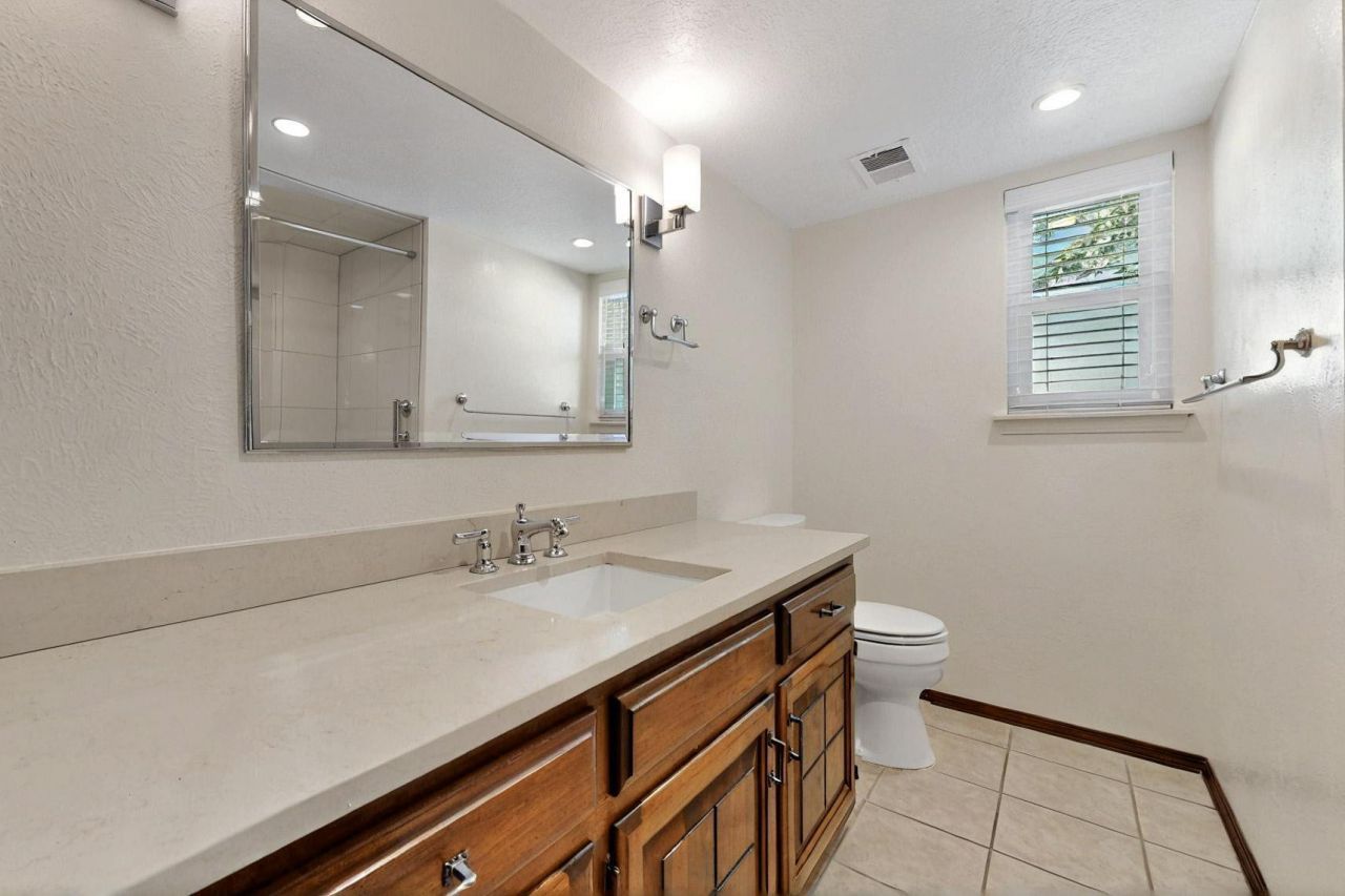 Albuquerque, New Mexico, 87123, United States, 4 Bedrooms Bedrooms, ,4 BathroomsBathrooms,Residential,For Sale,1876196