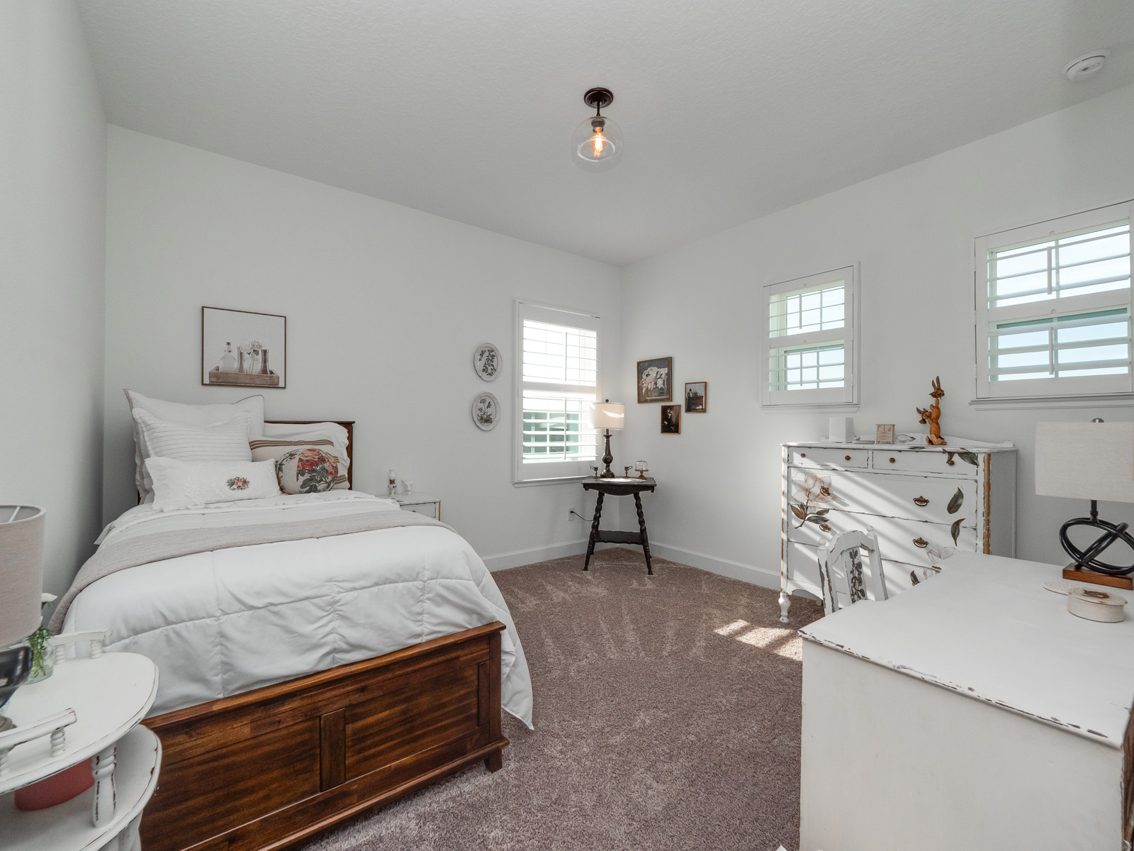 Winter Garden, Florida, 34787, United States, 5 Bedrooms Bedrooms, ,5 BathroomsBathrooms,Residential,For Sale,1914233