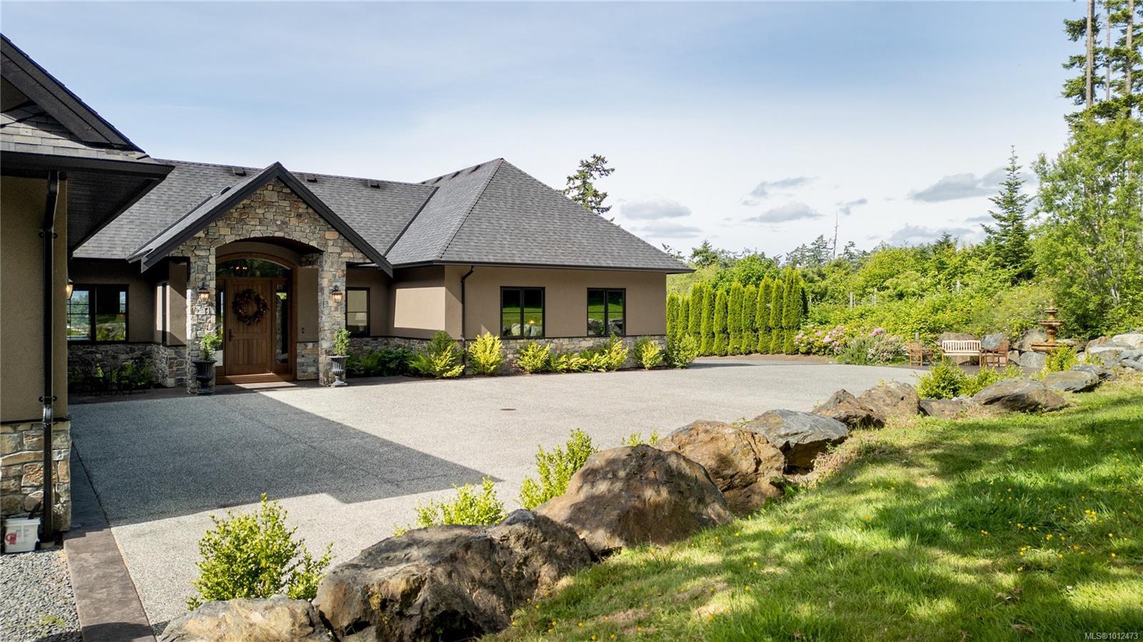 NORTH SAANICH, British Columbia, V8L 5M1, CA, 3 Bedrooms Bedrooms, ,Residential,For Sale,1948339