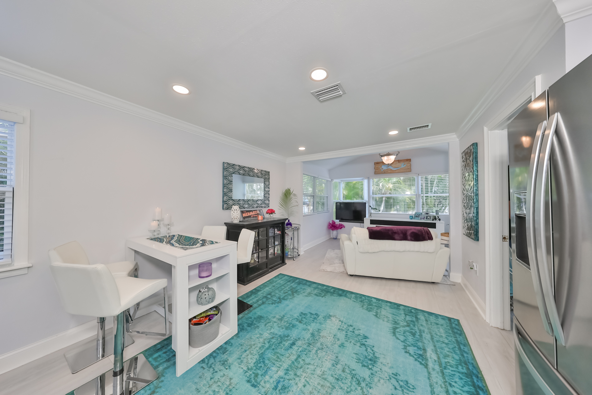 Madeira Beach, Florida, 33708, United States, 2 Bedrooms Bedrooms, ,2 BathroomsBathrooms,Residential,For Sale,1977709