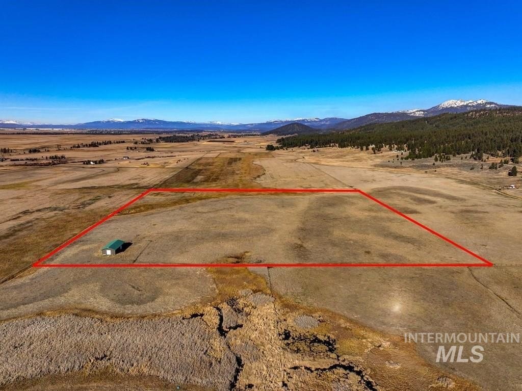Donnelly, Idaho, 83615, United States, ,Residential,For Sale,1772260