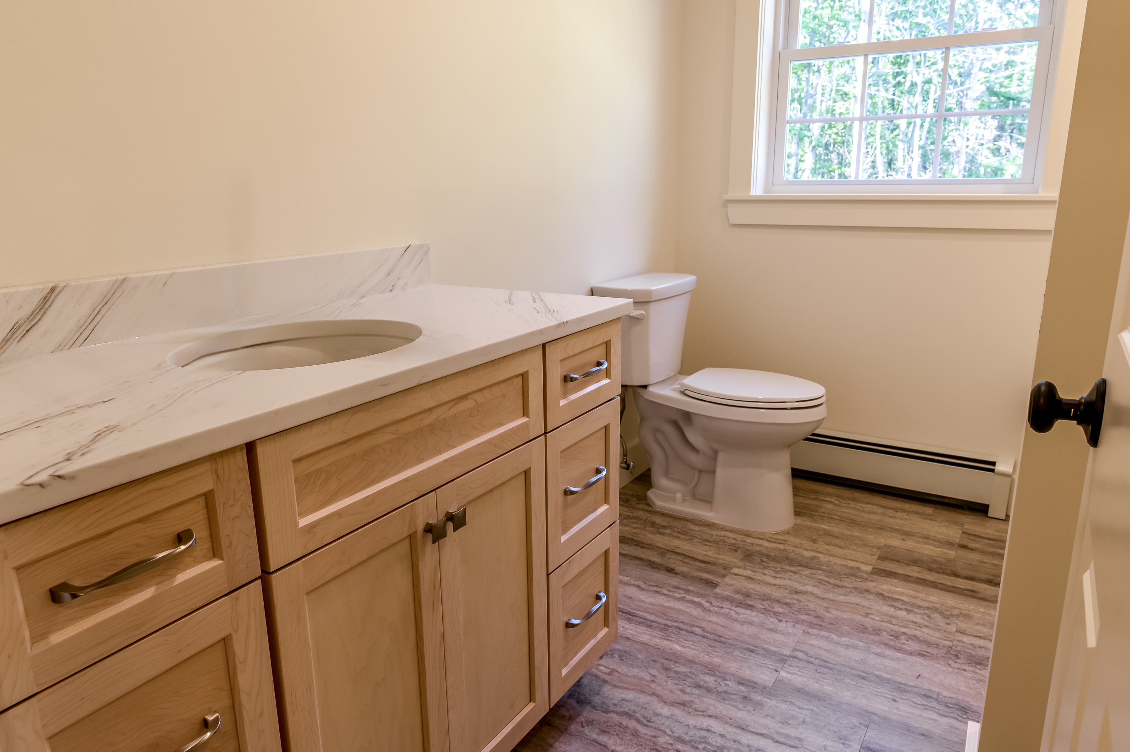 York, Maine, 03909, United States, 4 Bedrooms Bedrooms, ,3 BathroomsBathrooms,Residential,For Sale,1929504