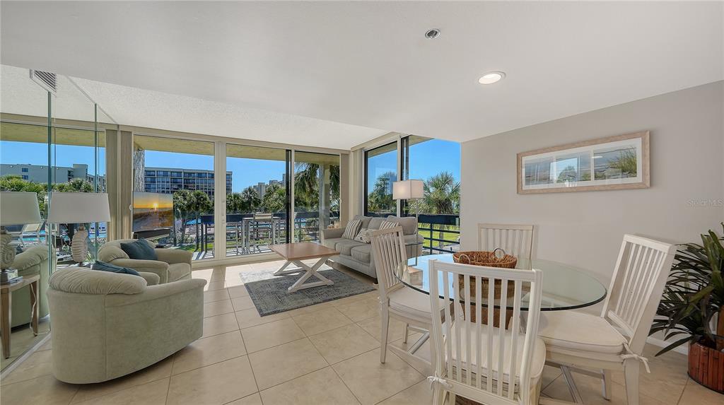 Longboat Key, Florida, 34228, United States, 2 Bedrooms Bedrooms, ,2 BathroomsBathrooms,Residential,For Sale,1995565