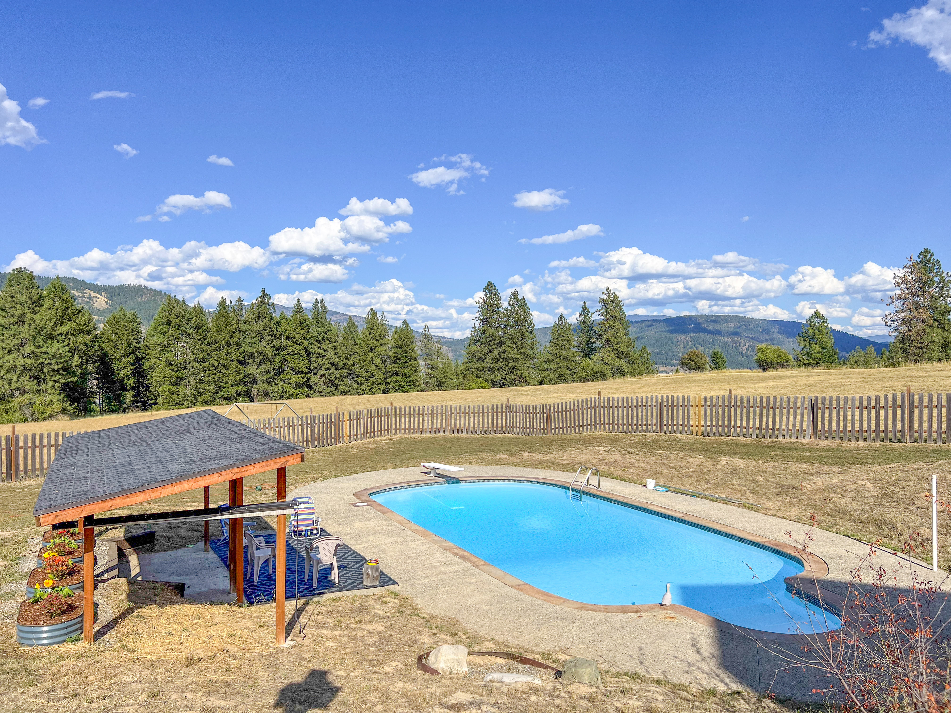 Kettle Falls, Washington, 99141, United States, 4 Bedrooms Bedrooms, ,4 BathroomsBathrooms,Residential,For Sale,1984366