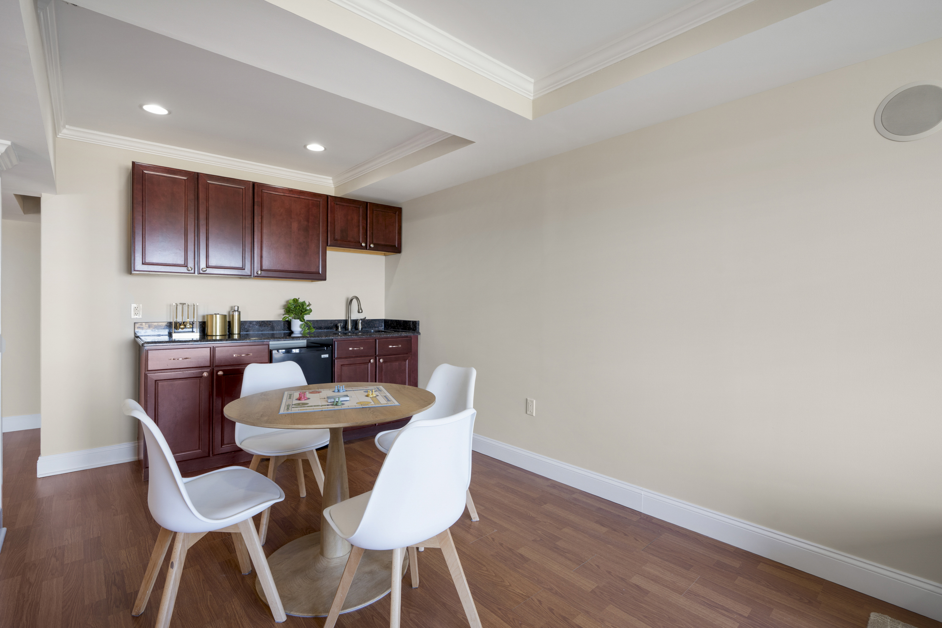  Water Views in Hudson Watch - 物件實景