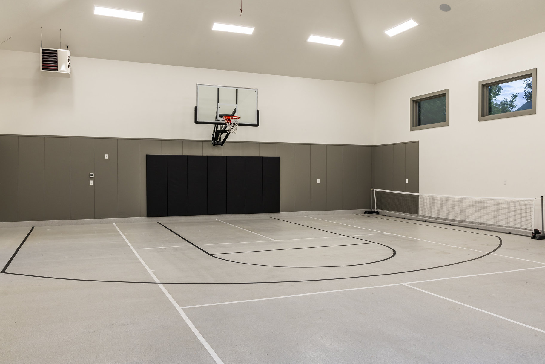  Gated West Jordan 2 Story Estate with 10 Car Garage and Swimming Pool - 物件實景