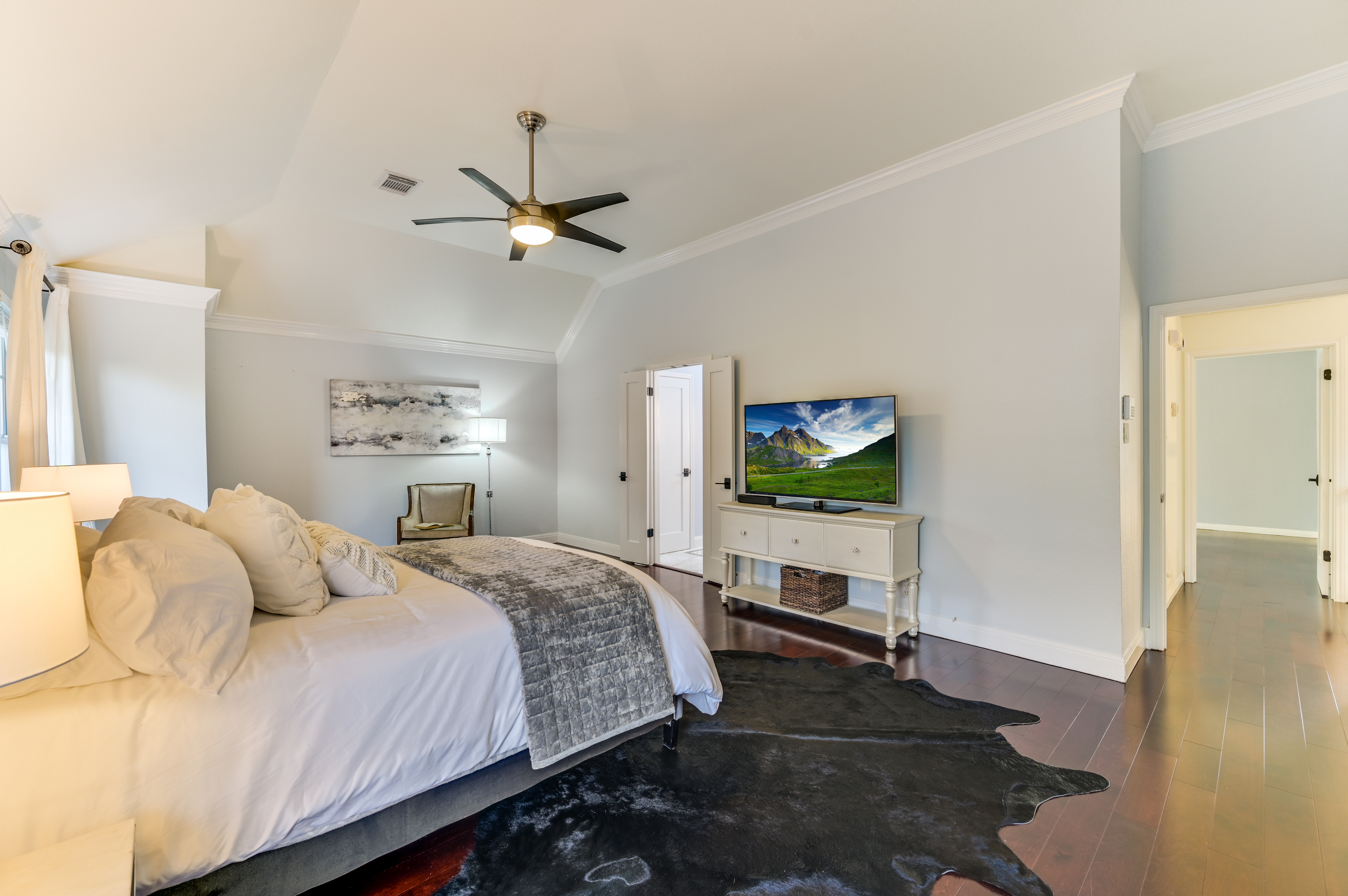  Impeccably Updated River Place Home Blending Warmth, Style & Luxury - 物件實景