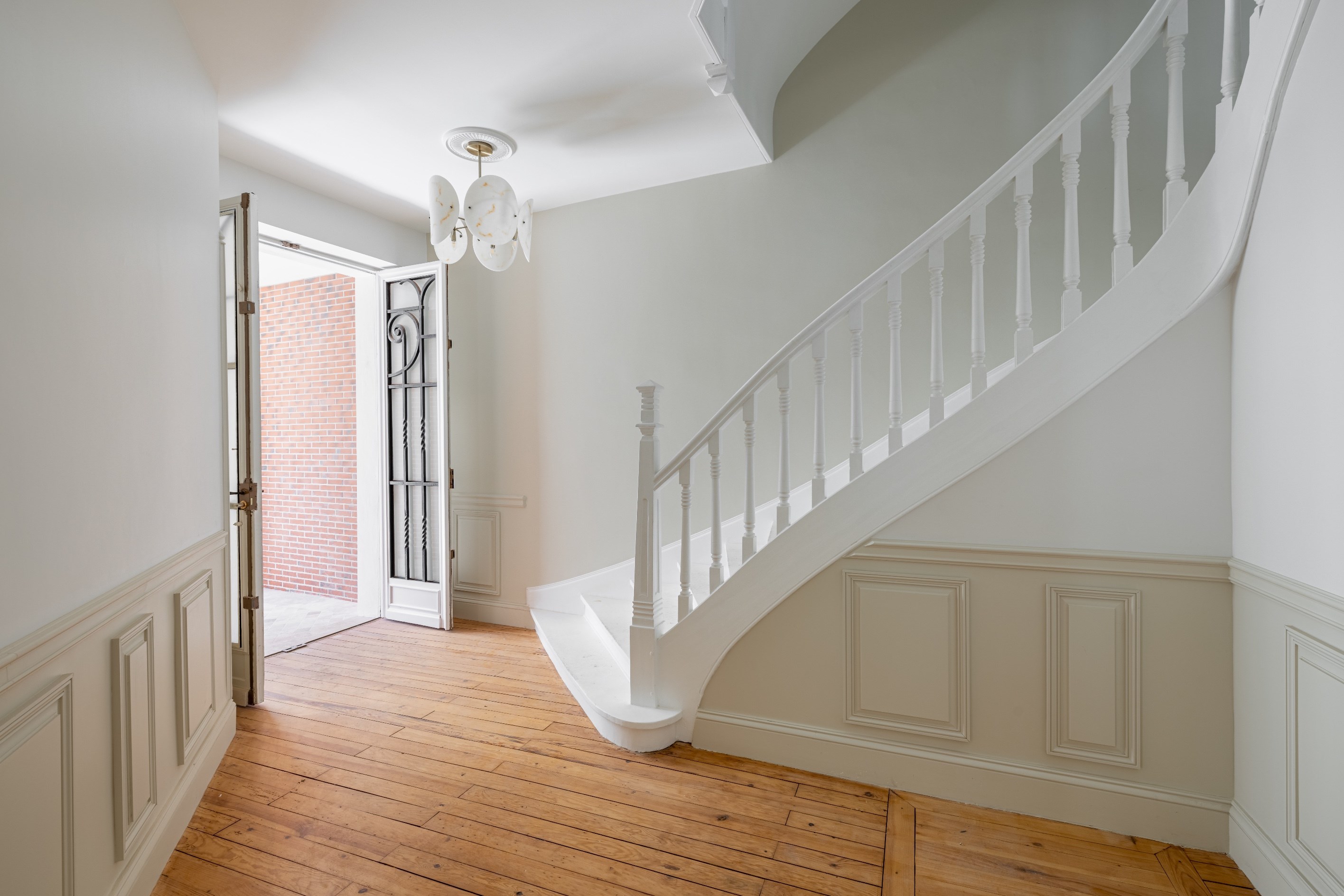  EXCEPTIONAL WATERFRONT ESTATE ENHANCED BY AN OUTSTANDING RENOVATION - 物件實景
