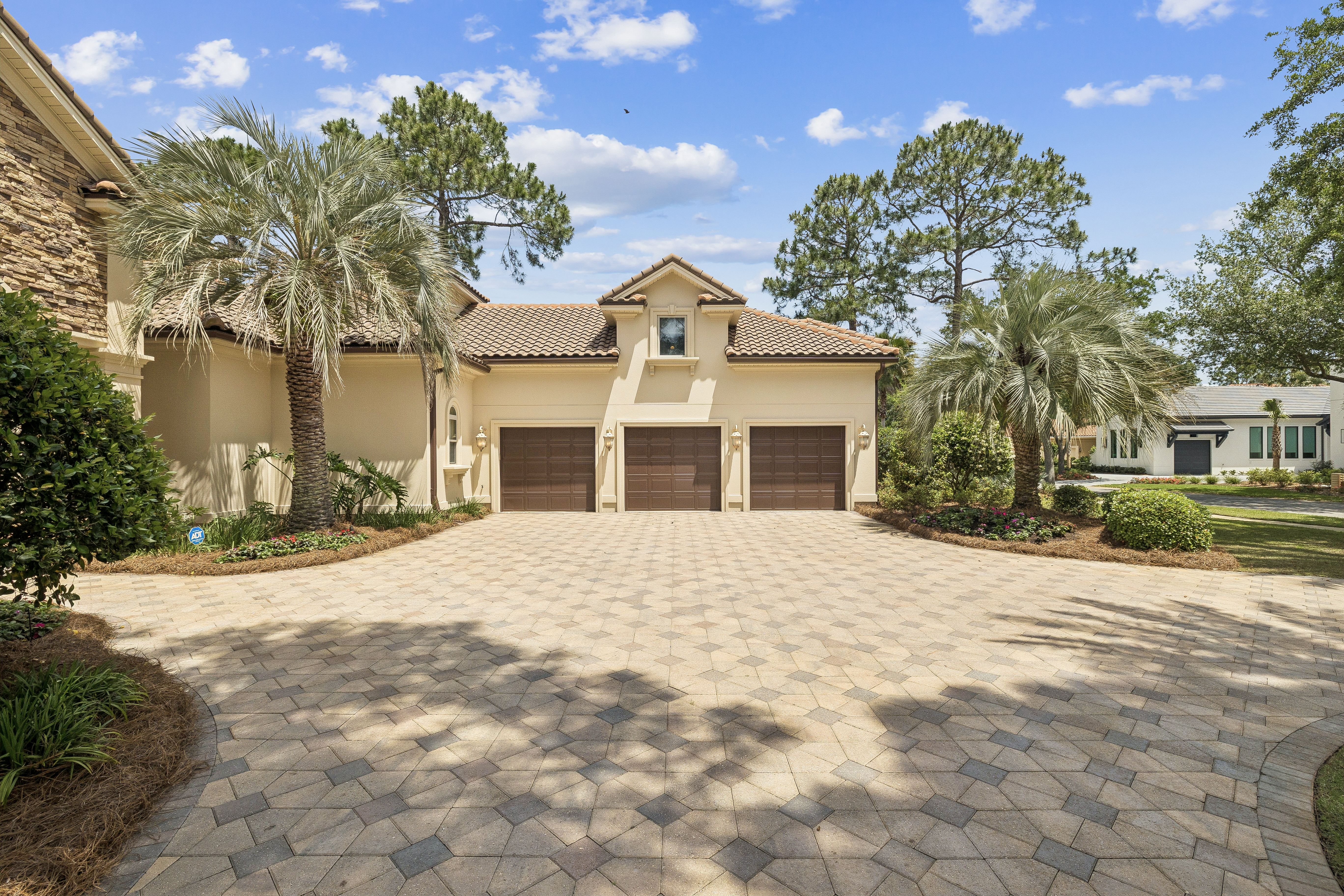  Refined Golf-Course Estate With Resort Amenities - 物件實景