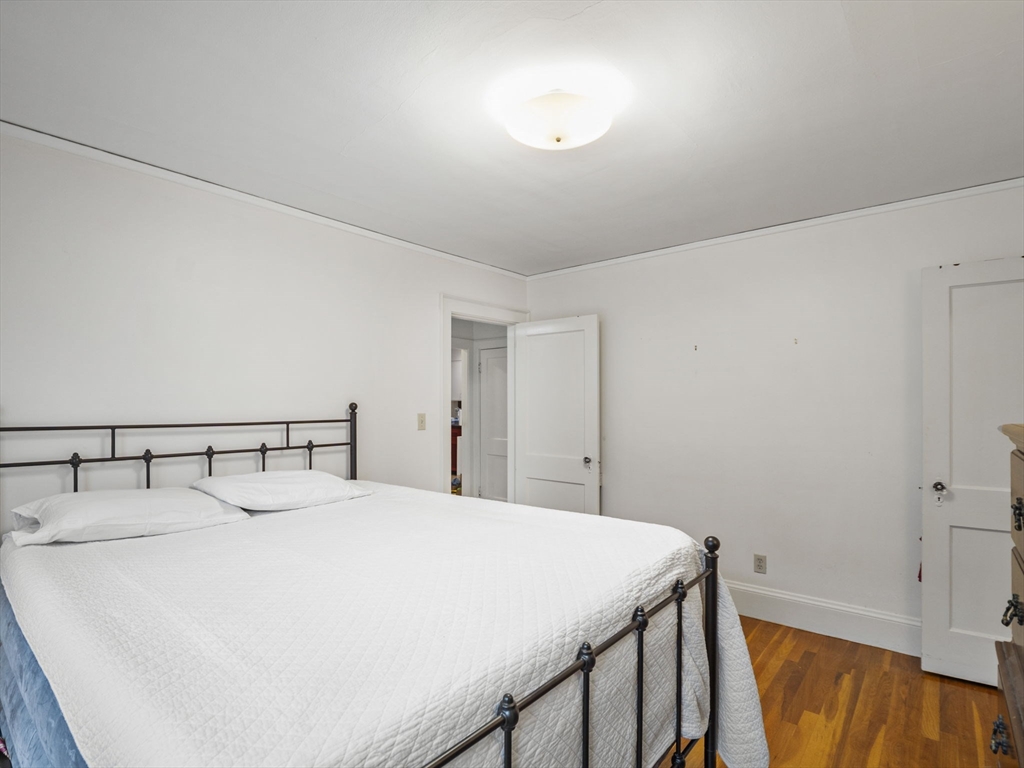 Belmont, Massachusetts, 02478, United States, 3 Bedrooms Bedrooms, ,1 BathroomBathrooms,Residential,For Sale,1988371