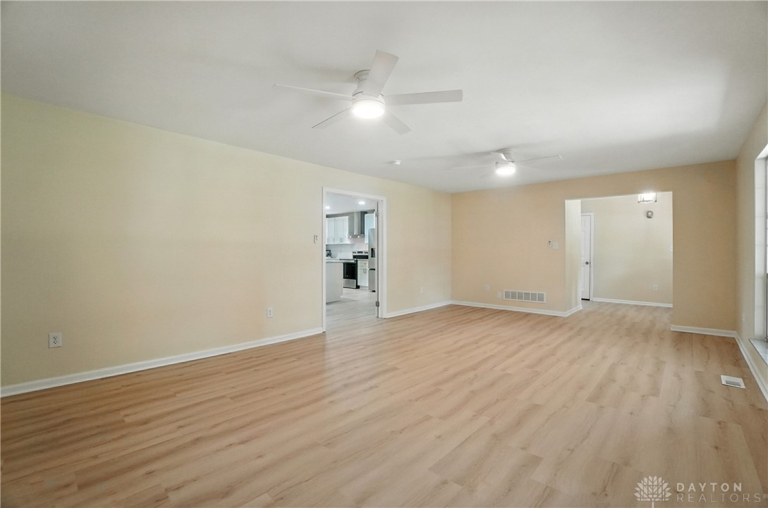 Kettering, Ohio, 45440, United States, 6 Bedrooms Bedrooms, ,3 BathroomsBathrooms,Residential,For Sale,1913800