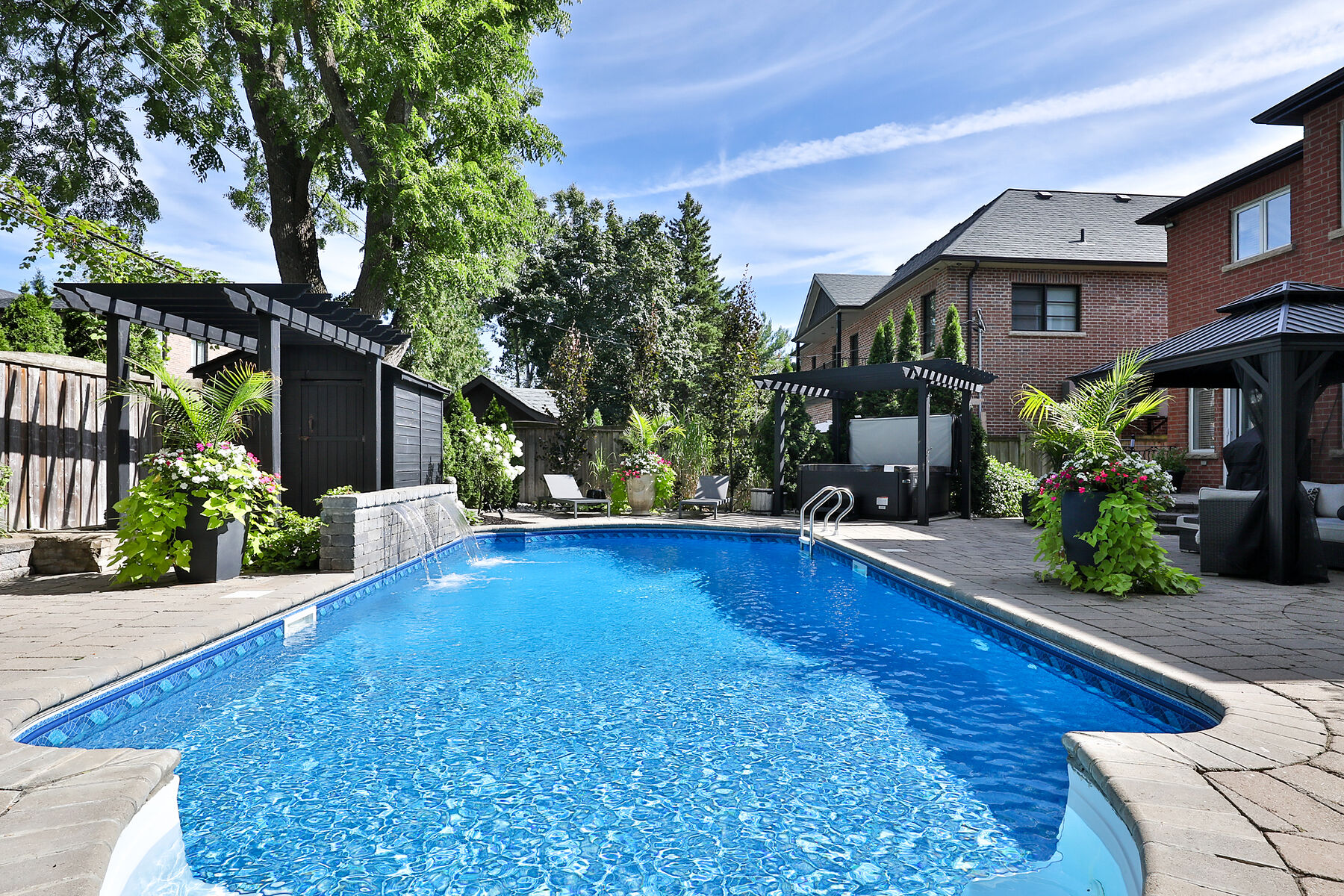  Edenbridge-Humber Valley Home - 物件實景