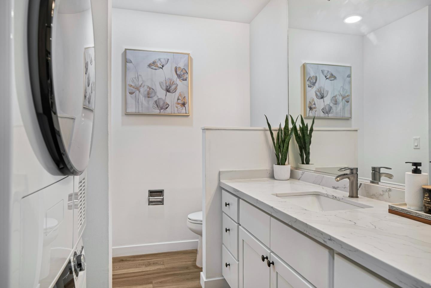 San Jose, California, 95129, United States, 2 Bedrooms Bedrooms, ,2 BathroomsBathrooms,Residential,For Sale,1910776