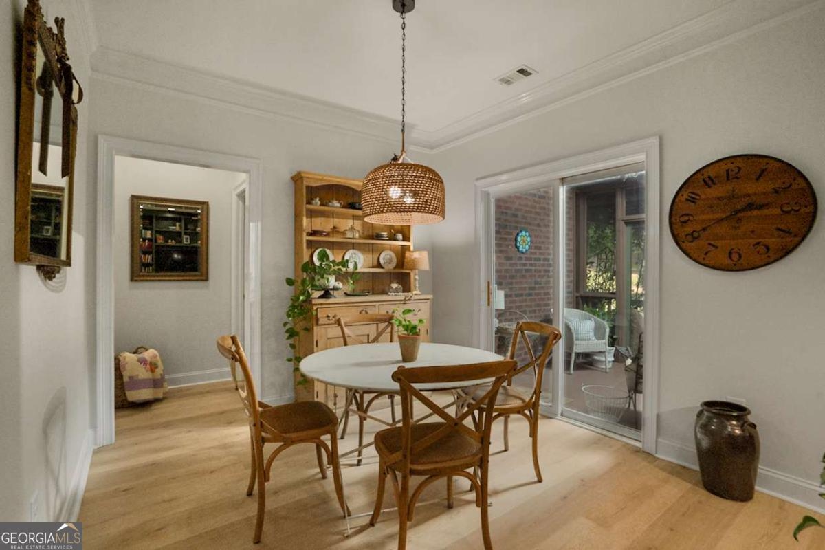 Watkinsville, Georgia, 30677, United States, 2 Bedrooms Bedrooms, ,2 BathroomsBathrooms,Residential,For Sale,1957394