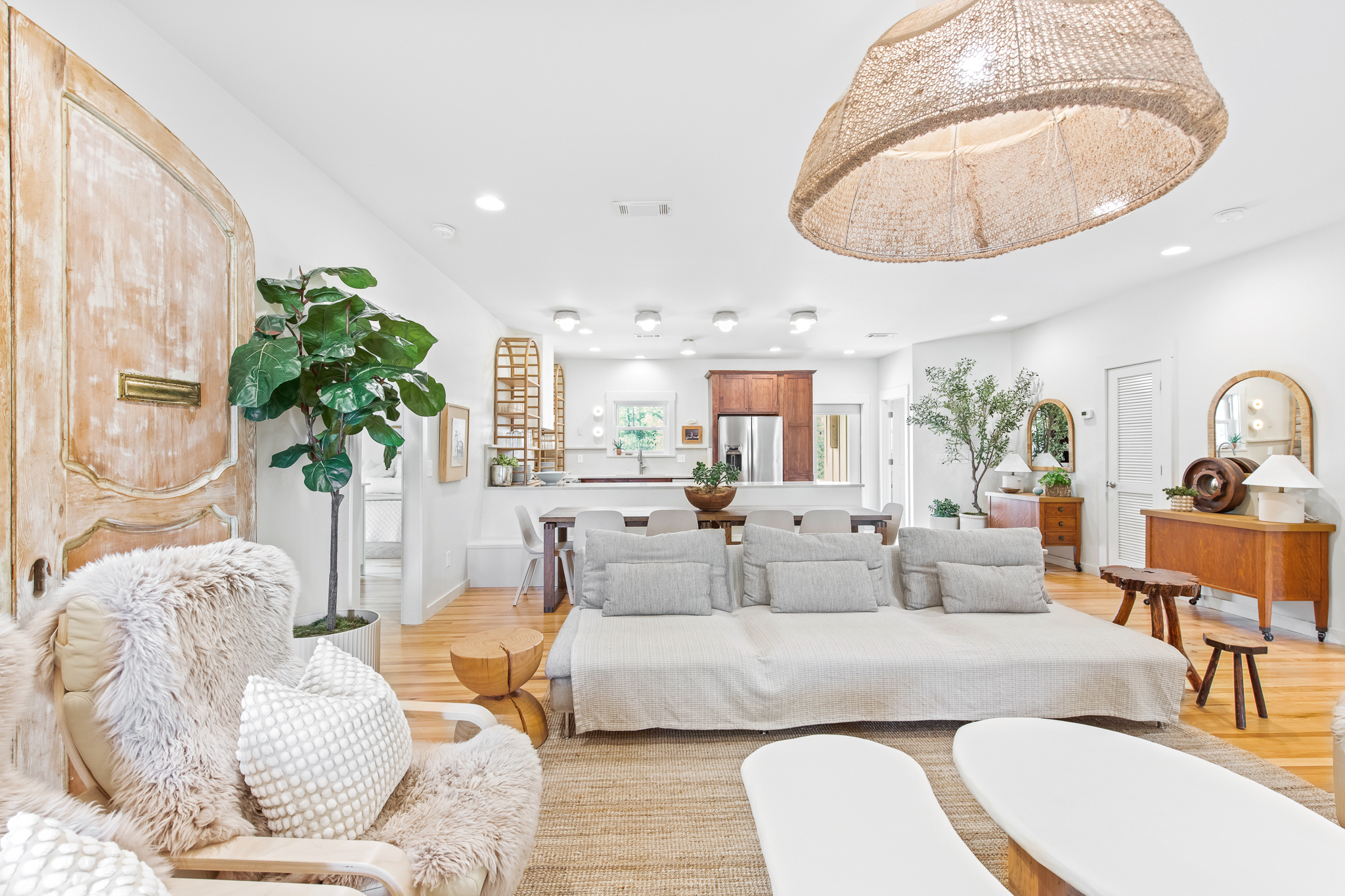  Furnished Coastal Retreat on Over an Acre with Pickleball Court - 物件實景