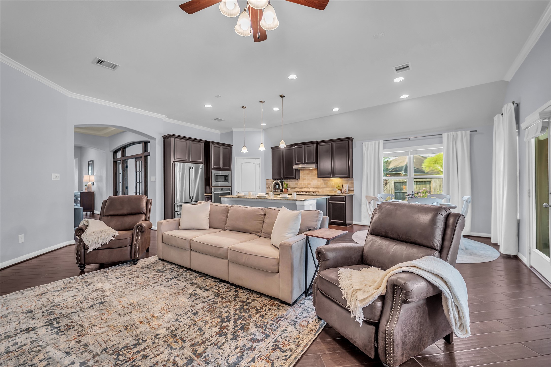 Katy, Texas, 77494, United States, 4 Bedrooms Bedrooms, ,2 BathroomsBathrooms,Residential,For Sale,1947039