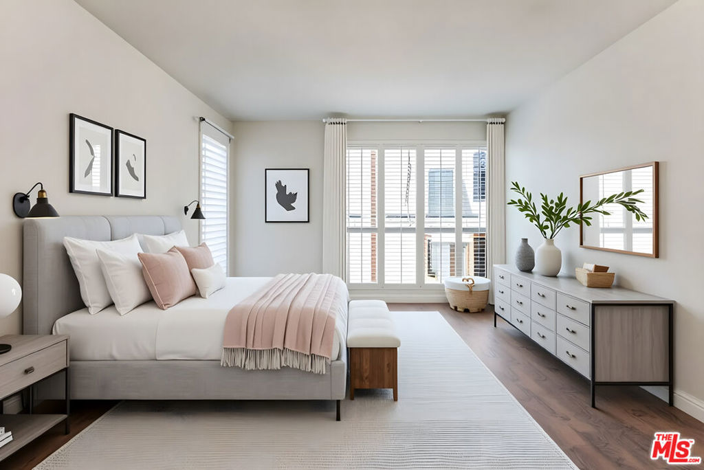 Beverly Hills, California, 90211, United States, 2 Bedrooms Bedrooms, ,2 BathroomsBathrooms,Residential,For Sale,1980744