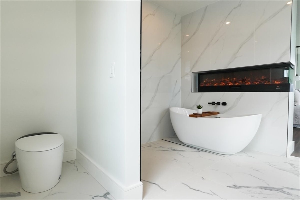 Boston, Massachusetts, 02125, United States, 4 Bedrooms Bedrooms, ,3 BathroomsBathrooms,Residential,For Sale,1975073