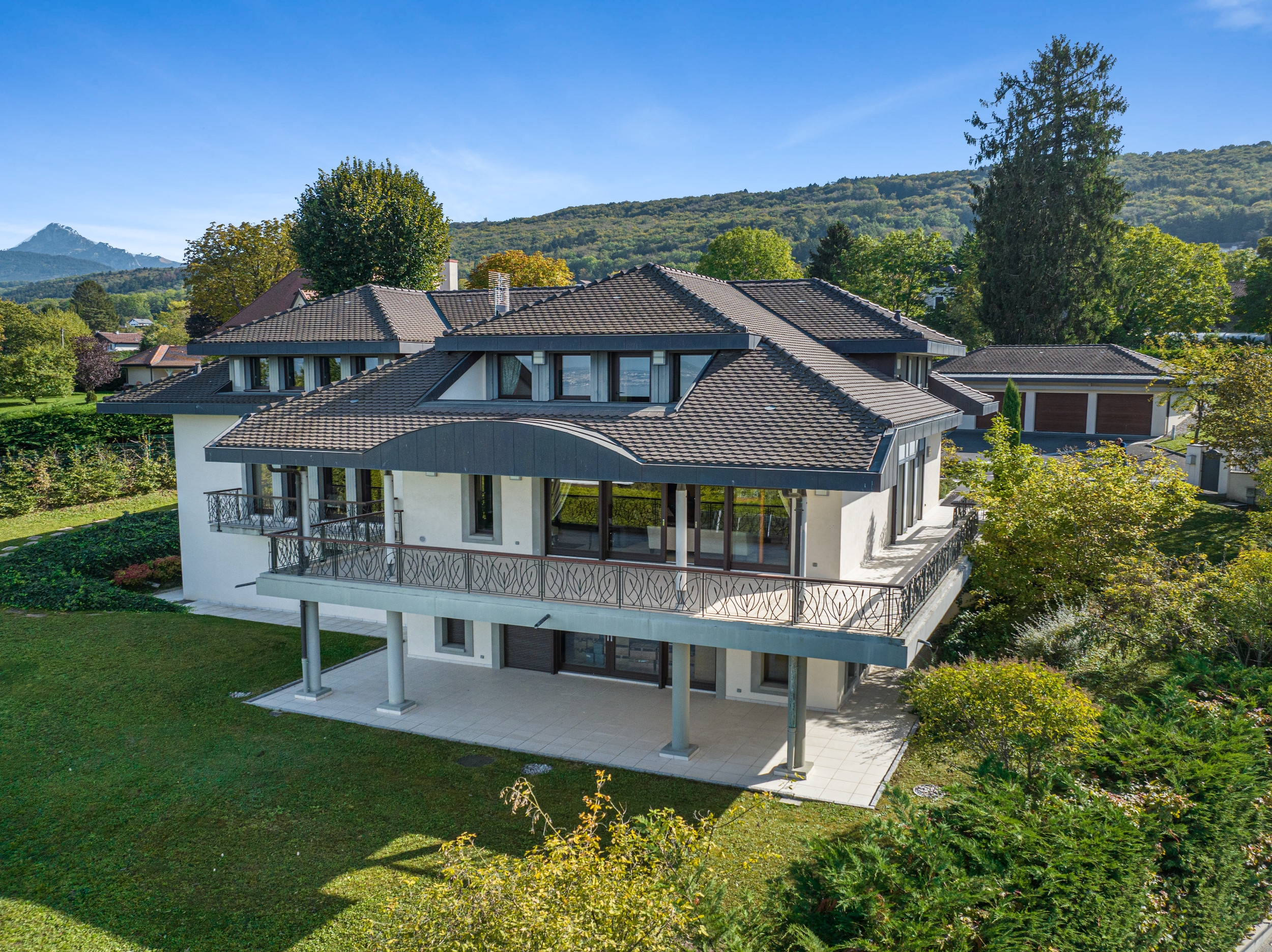  Sale PRESTIGIOUS HOUSE IN EVIAN - 物件實景