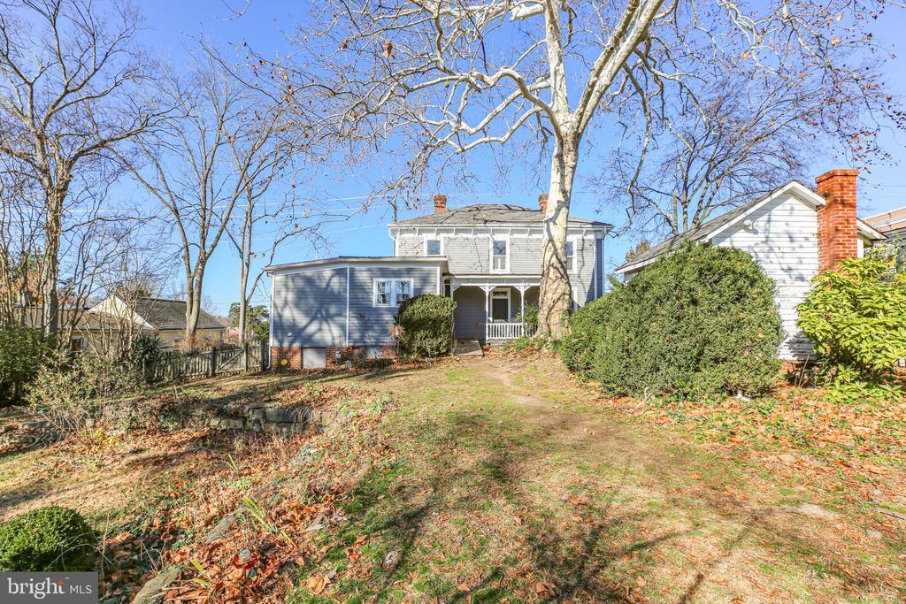 Fredericksburg, Virginia, 22401, United States, 4 Bedrooms Bedrooms, ,2 BathroomsBathrooms,Residential,For Sale,2001681