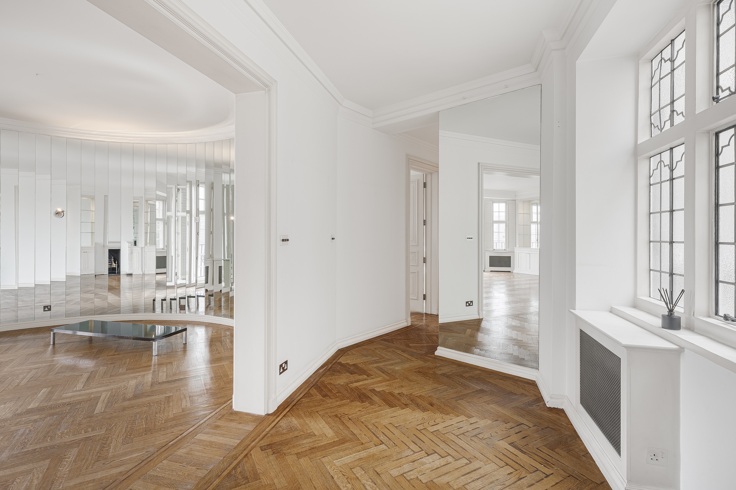  A chic apartment overlooking the Thames in Cheyne Walk - 物件實景
