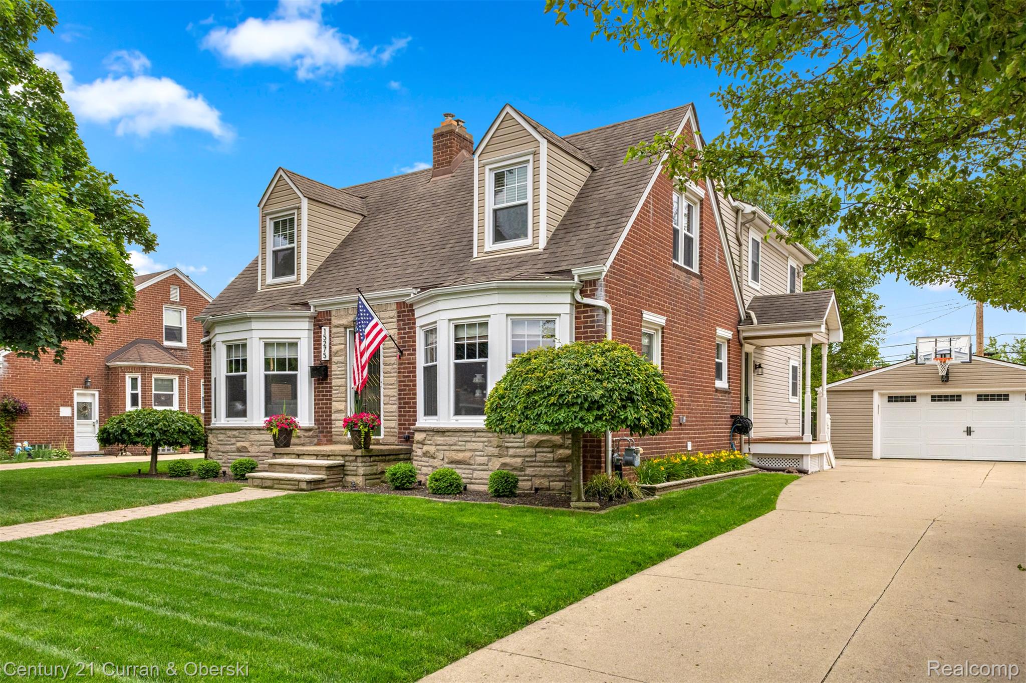 Allen Park, Michigan, 48101, United States, 4 Bedrooms Bedrooms, ,4 BathroomsBathrooms,Residential,For Sale,1982178