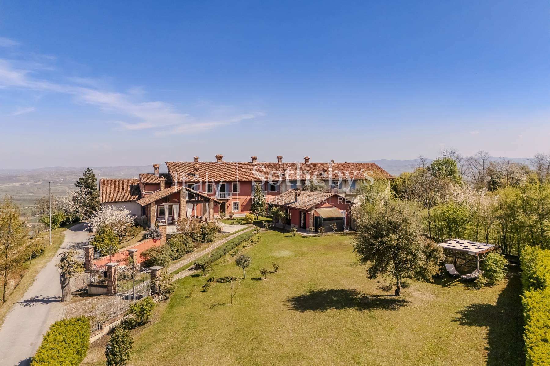  Elegant property with garden in the heart of the Roero - 物件實景
