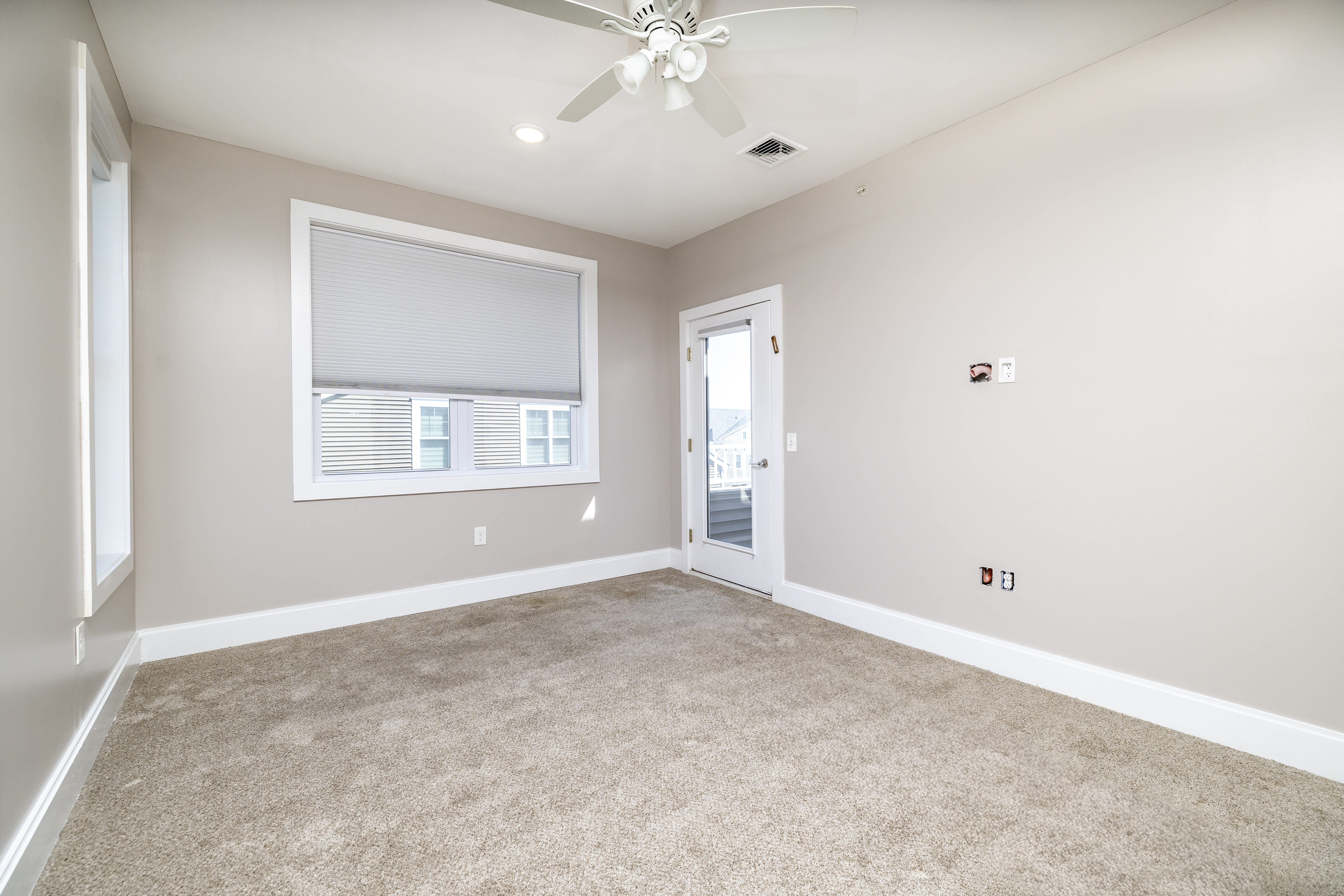  631 Marina Pointe Drive, East Rockaway, NY, 11518 - 物件實景