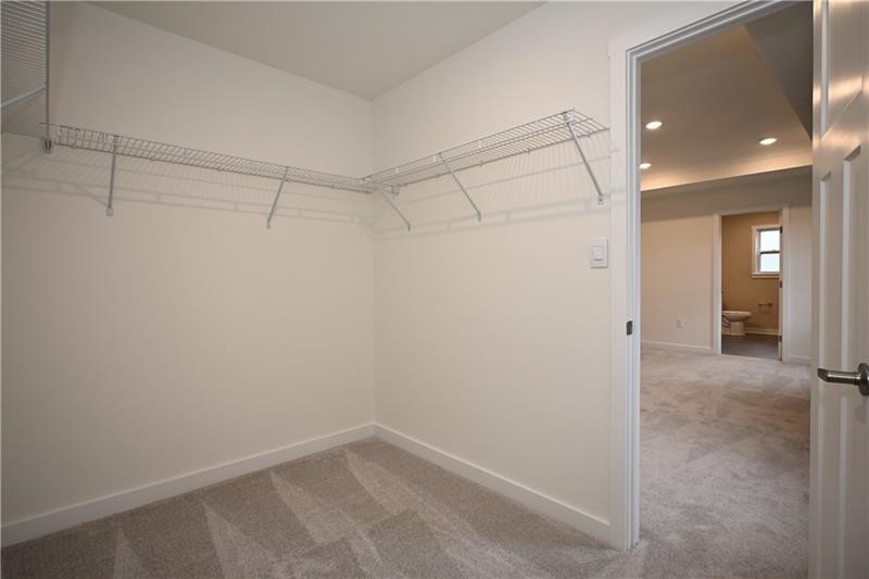 Oakdale, Pennsylvania, 15071, United States, 4 Bedrooms Bedrooms, ,4 BathroomsBathrooms,Residential,For Sale,2025427