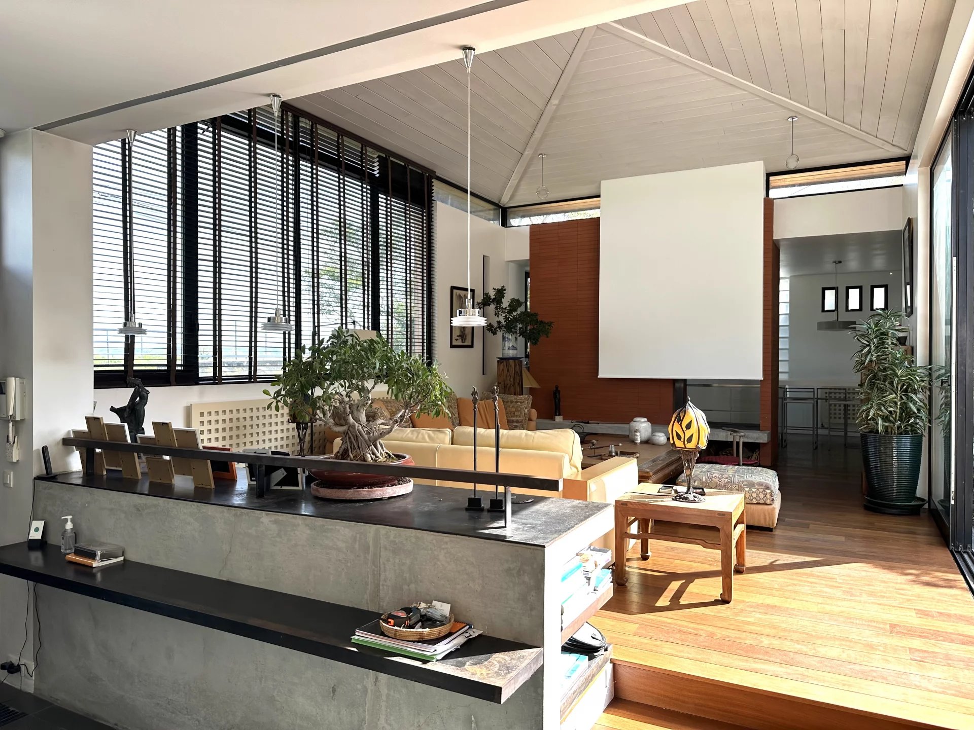 Le Pecq, Île-de-France, 78230, FR, 5 Bedrooms Bedrooms, ,Residential,For Sale,1994404