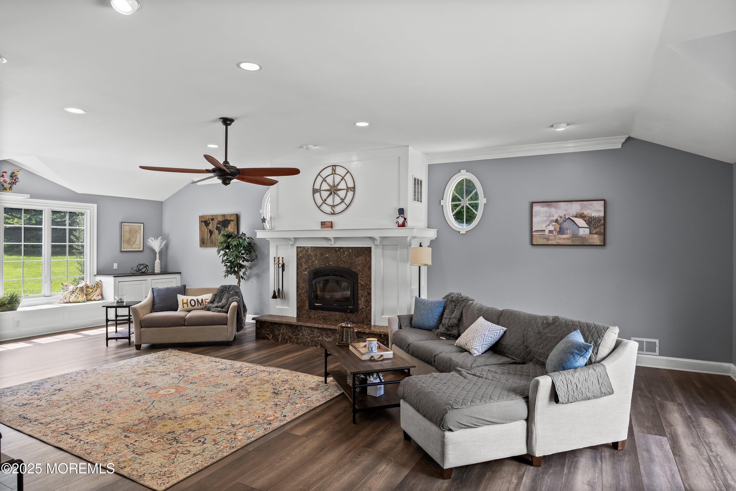Cream Ridge, New Jersey, 08514, United States, 4 Bedrooms Bedrooms, ,3 BathroomsBathrooms,Residential,For Sale,1904272