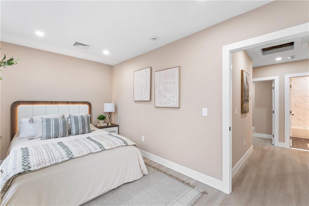 Providence, Rhode Island, 02907, United States, 6 Bedrooms Bedrooms, ,4 BathroomsBathrooms,Residential,For Sale,2005298