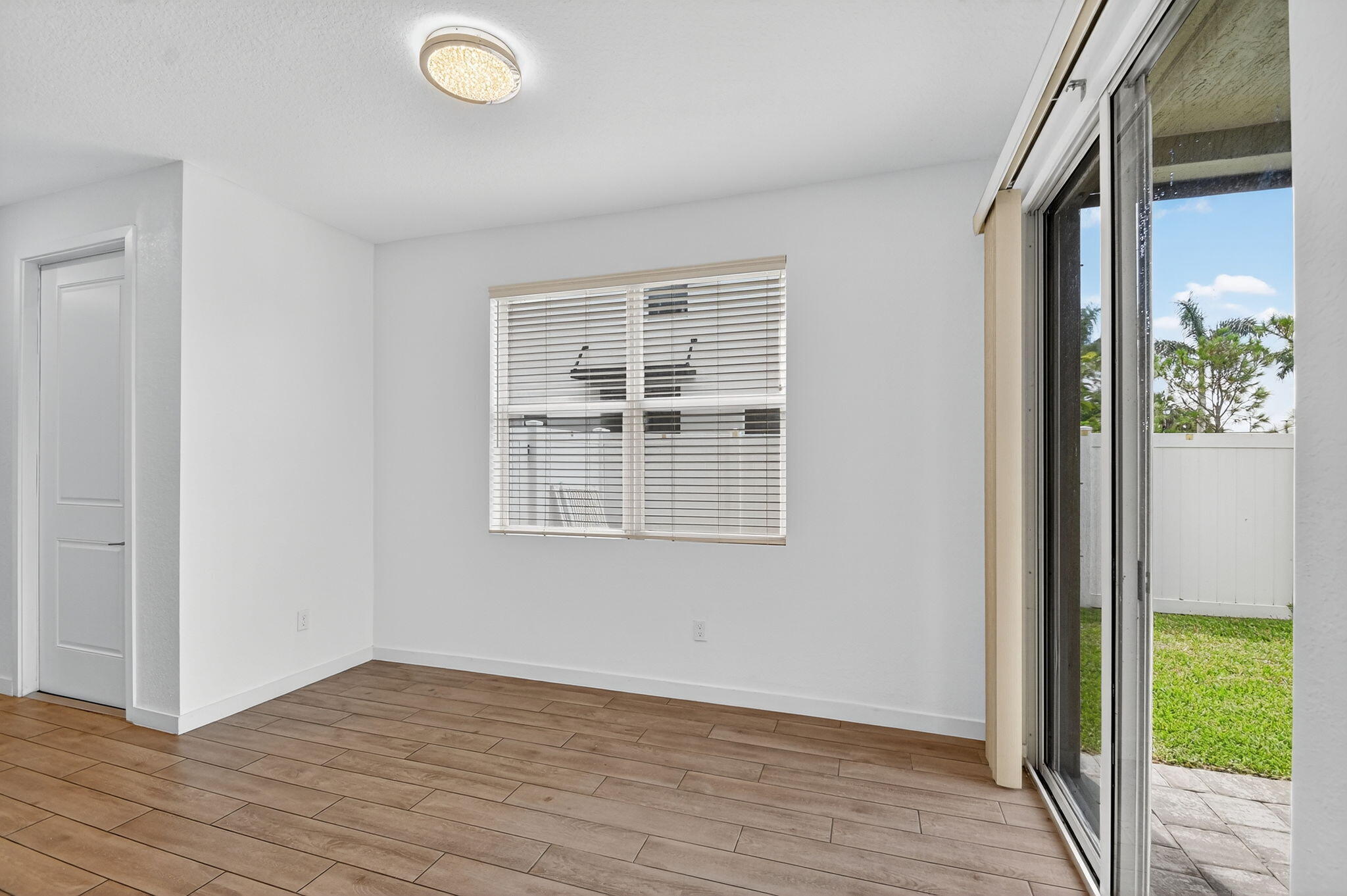 Lake Worth, Florida, 33467, United States, 4 Bedrooms Bedrooms, ,3 BathroomsBathrooms,Residential,For Sale,1819485