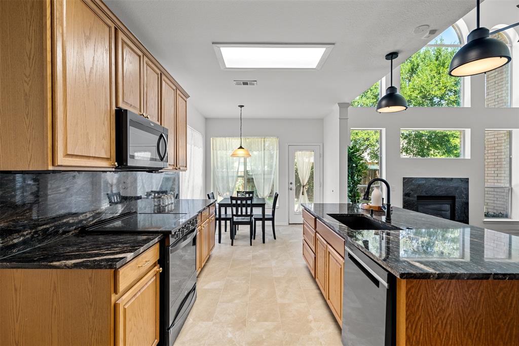 McKinney, Texas, 75072, United States, 5 Bedrooms Bedrooms, ,4 BathroomsBathrooms,Residential,For Sale,1987922