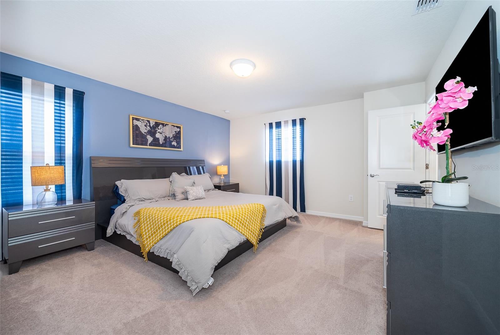 DAVENPORT, Florida, 33897, United States, 6 Bedrooms Bedrooms, ,5 BathroomsBathrooms,Residential,For Sale,1976878