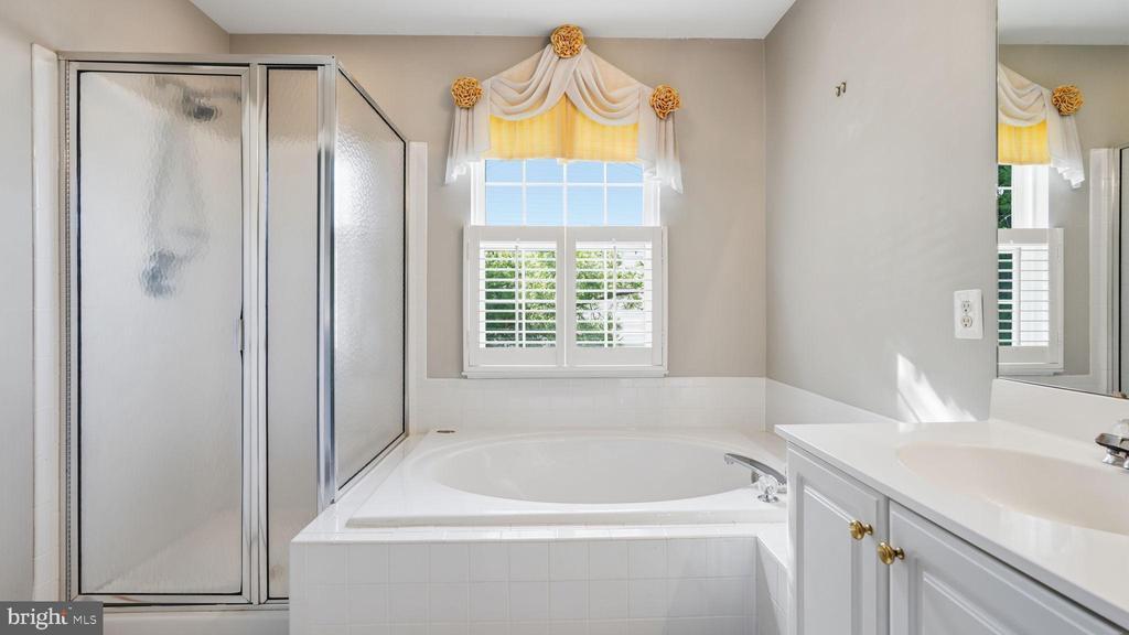 Gainesville, Virginia, 20155, United States, 3 Bedrooms Bedrooms, ,2 BathroomsBathrooms,Residential,For Sale,1989623