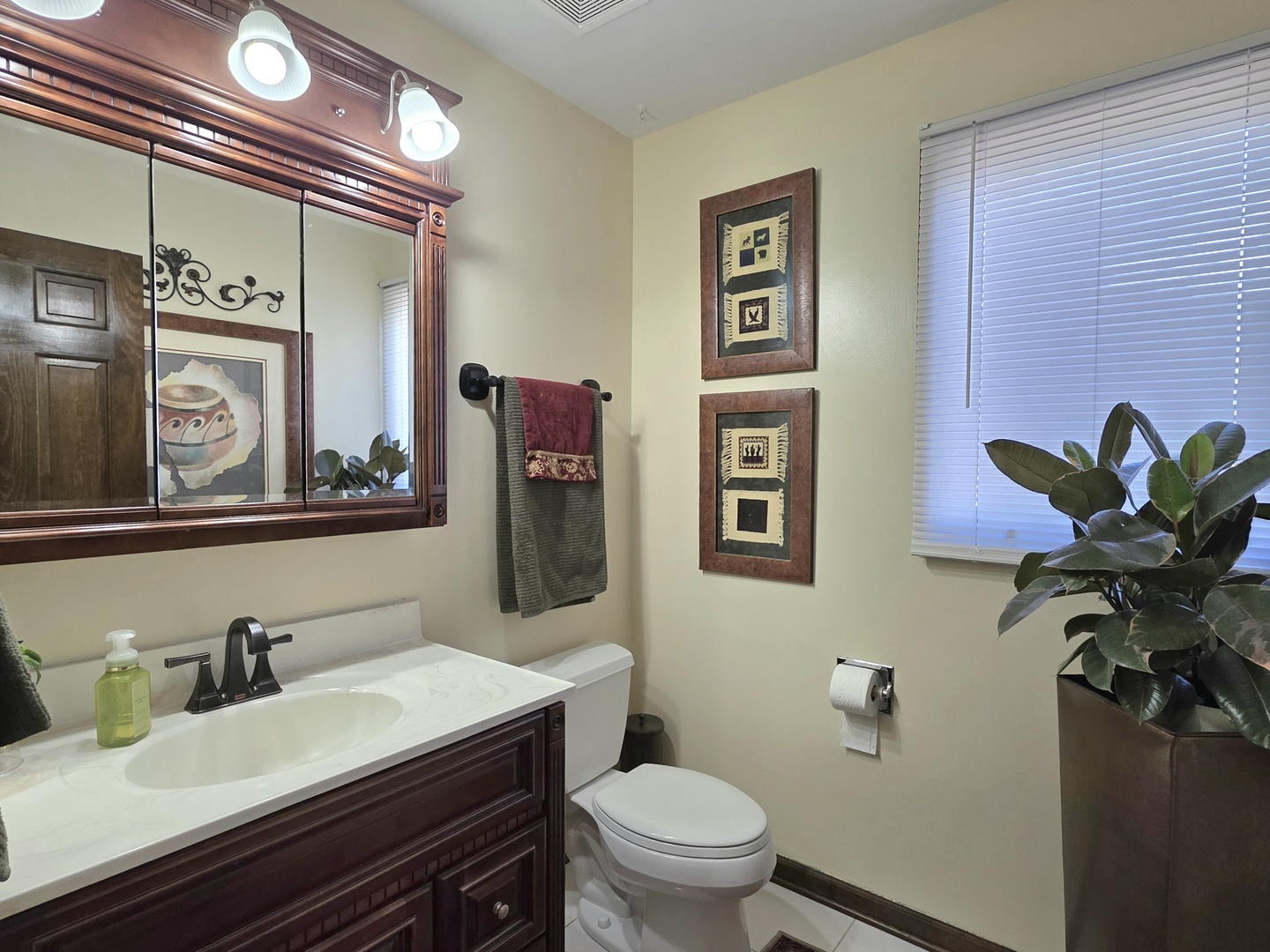 Manhattan, Illinois, 60442, United States, 4 Bedrooms Bedrooms, ,4 BathroomsBathrooms,Residential,For Sale,1979994